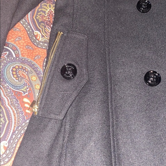 Coat - Picture 3 of 4